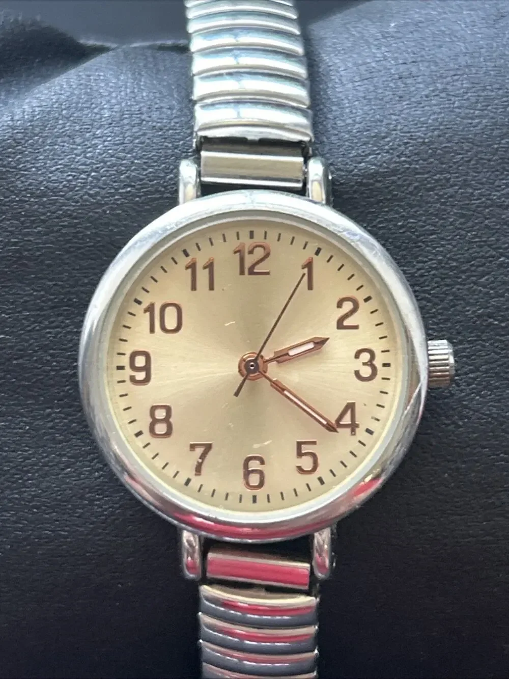 Time And Tru Silver Tone Stretch Band Women’s Quartz Watch